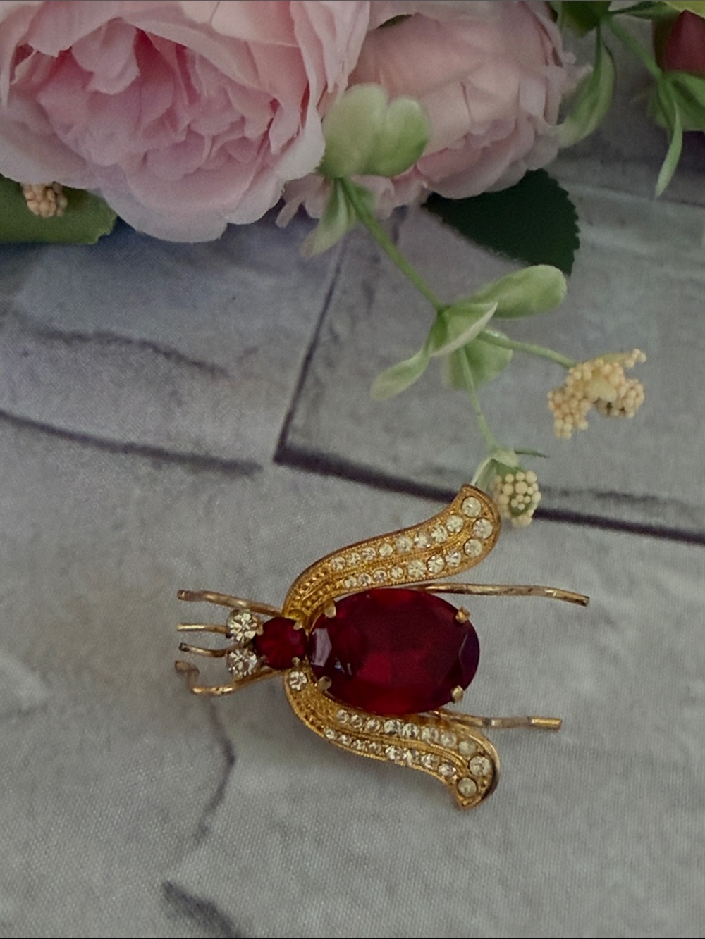 Vintage rhinestone red & white insect fly made in GERMANY